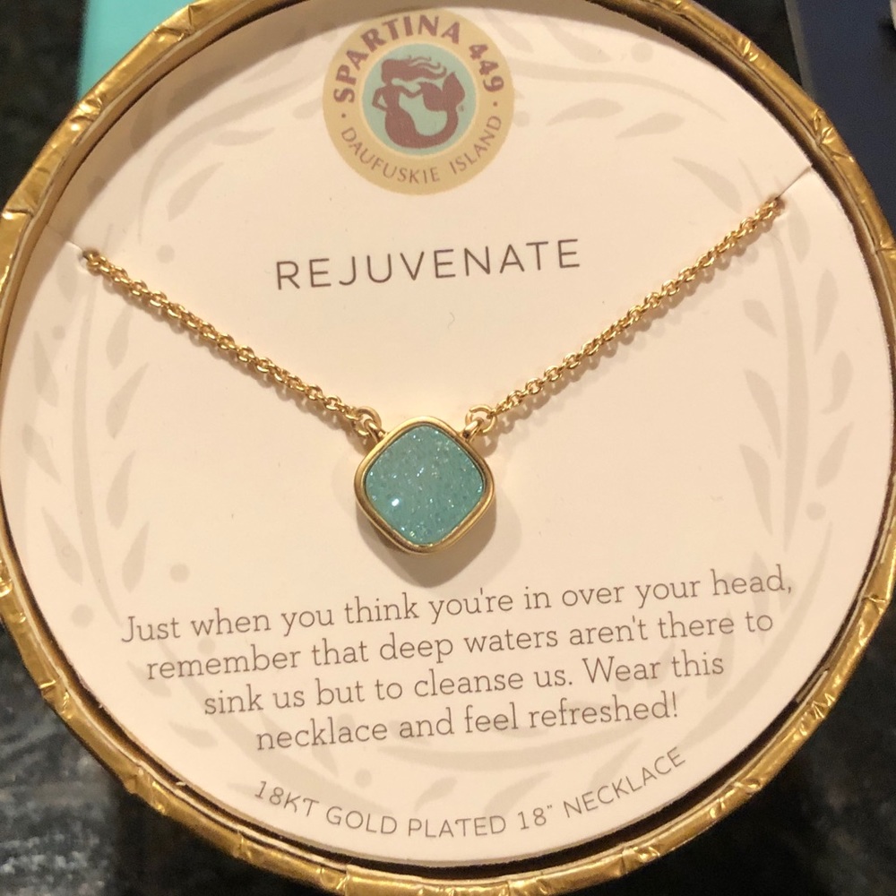 Sea La Vie Necklace